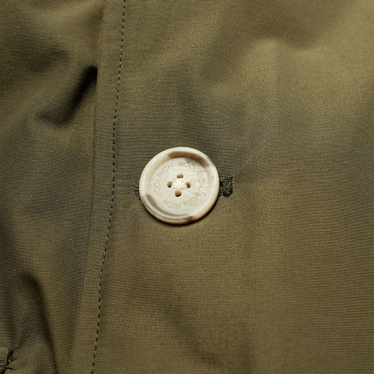 Woolrich Arctic Anorak in Ramar Dark Green