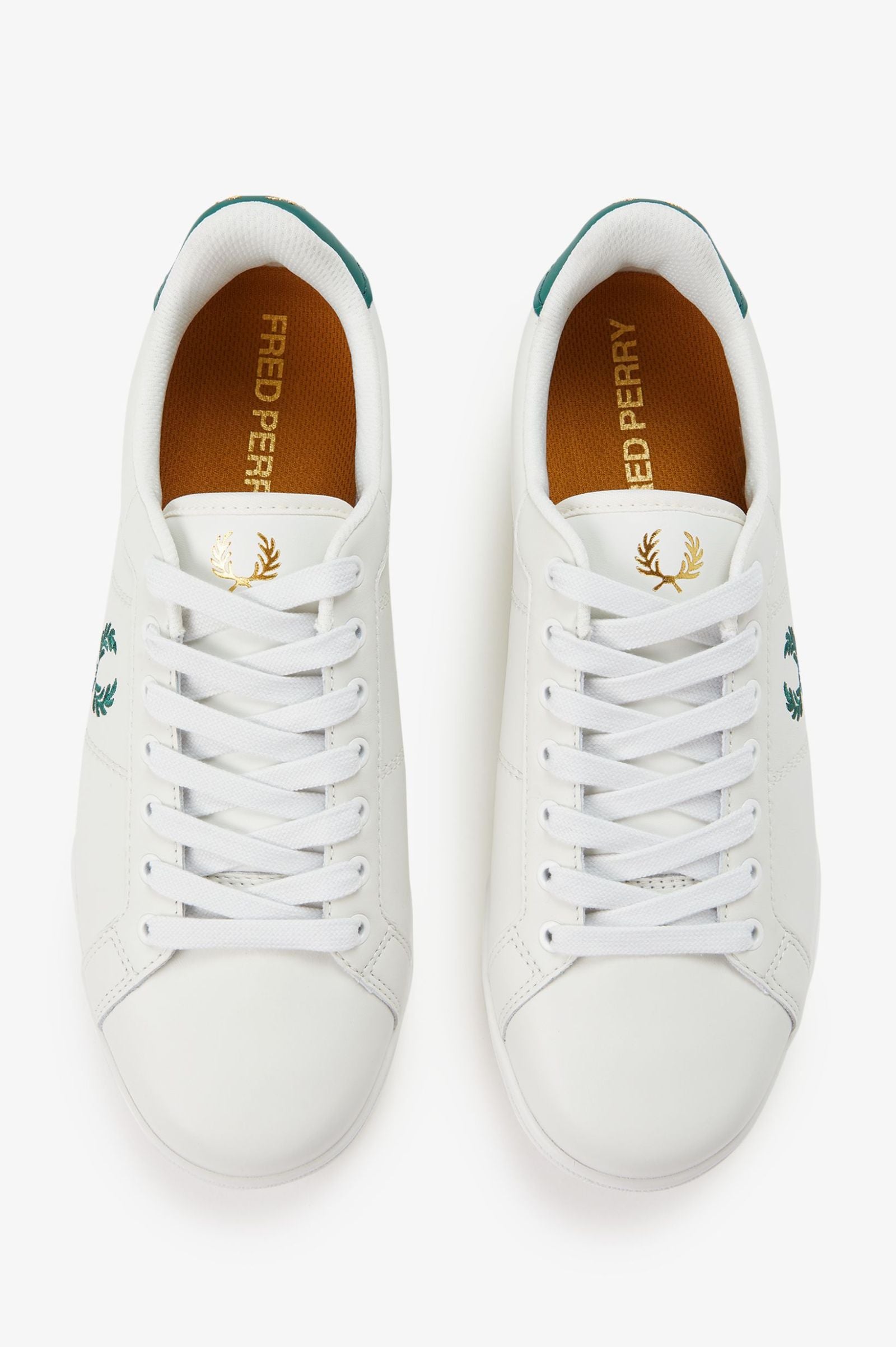 Fred Perry B722 Leather B6311 Porcelain