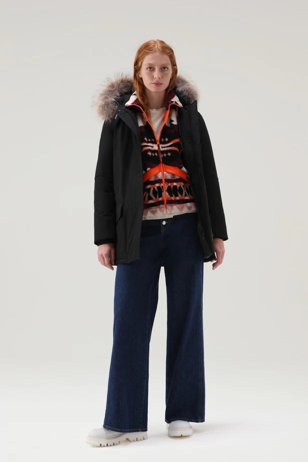 Woolrich Woman Arctic Parka in Ramar with Detachable Fur Trim Black