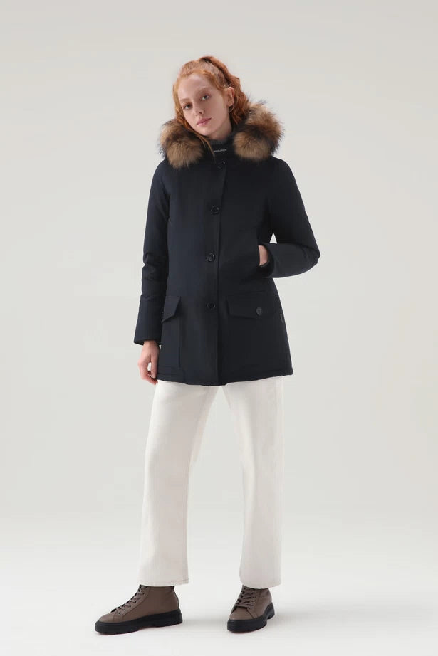 Woolrich Woman Arctic Parka in Ramar with Detachable Fur Trim Dark Navy