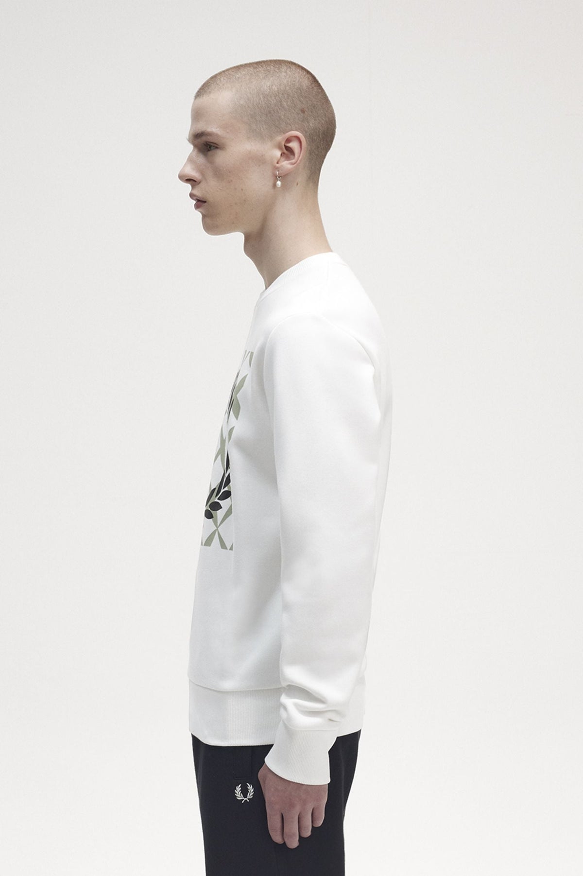 Fred Perry Crew Sweat Graphic Cross Stitch White