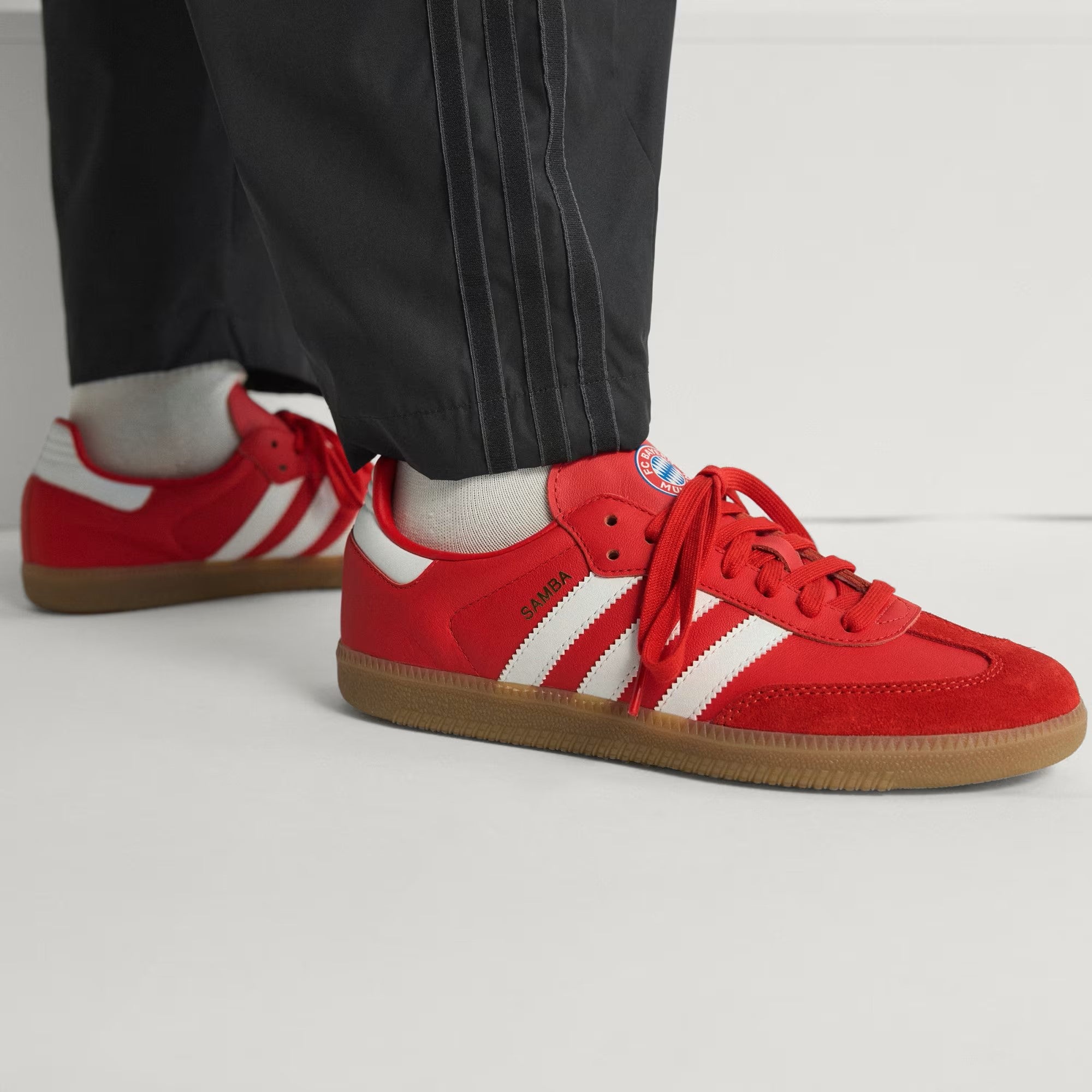 Adidas Samba Licensed JQ4039 FC Bayern Red / Cloud White / Red
